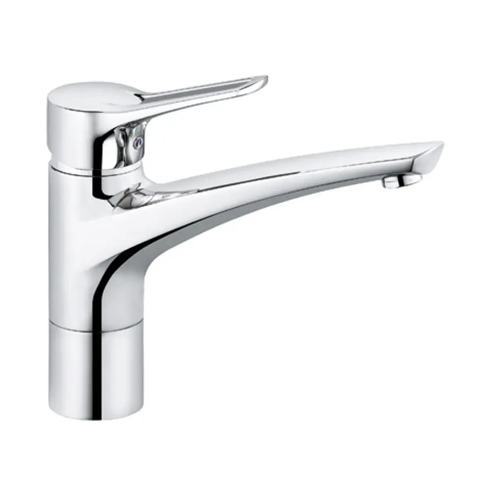 Küchenarmatur von Kludi mit einem geschwungenen Auslauf, einem Hebel für die Steuerung und in glänzendem Chrom-Finish.